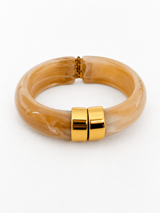 Armreif in verschiedenen Farbe mit glänzenden Perlen in Perlmuttweiss-Gold - Levelone GmbH & Co. KG