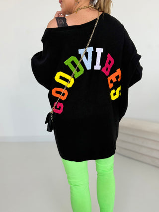 Feinstrickpullover in Schwarz mit Rundhals-Ausschnitt