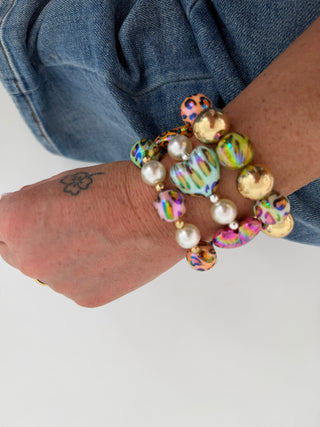 Perlenarmband in verschiedenen Farben: Leo-Bunt, Leo-Gold & Leo Herz-Bunt - Levelone GmbH & Co. KG
