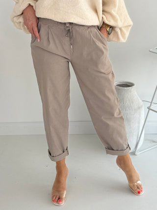 Stretchhose in Taupe für Damen in Einheitsgröße 36-42- Levelone GmbH & Co. KG