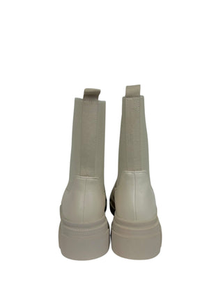 Boots 2501021 - 22 - Levelone GmbH & Co. KG